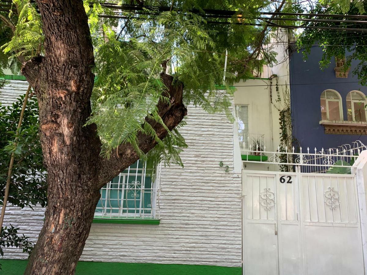 Condesa And Acomodação com café da manhã  3*